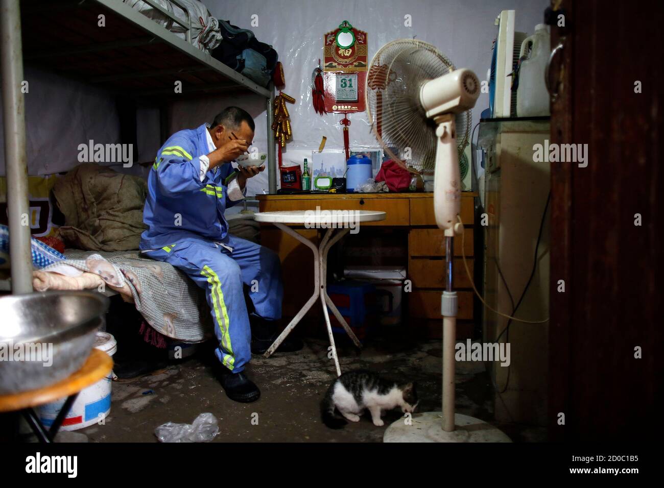 Shanghai slum hires stock photography and images Alamy