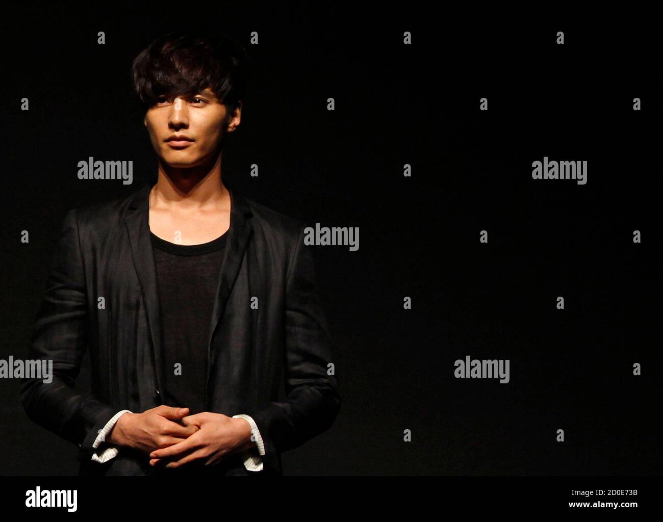 South Korean Actor Won Bin Attends An Event To Promote Camera Maker Olympus New Products In Seoul July 5 2011 Reuters Truth Leem South Korea Tags Entertainment Business Profile Stock Photo Alamy Won bin, born november 10, 1977 in jeongseon county, gangwon province, south korea, is a popular actor.