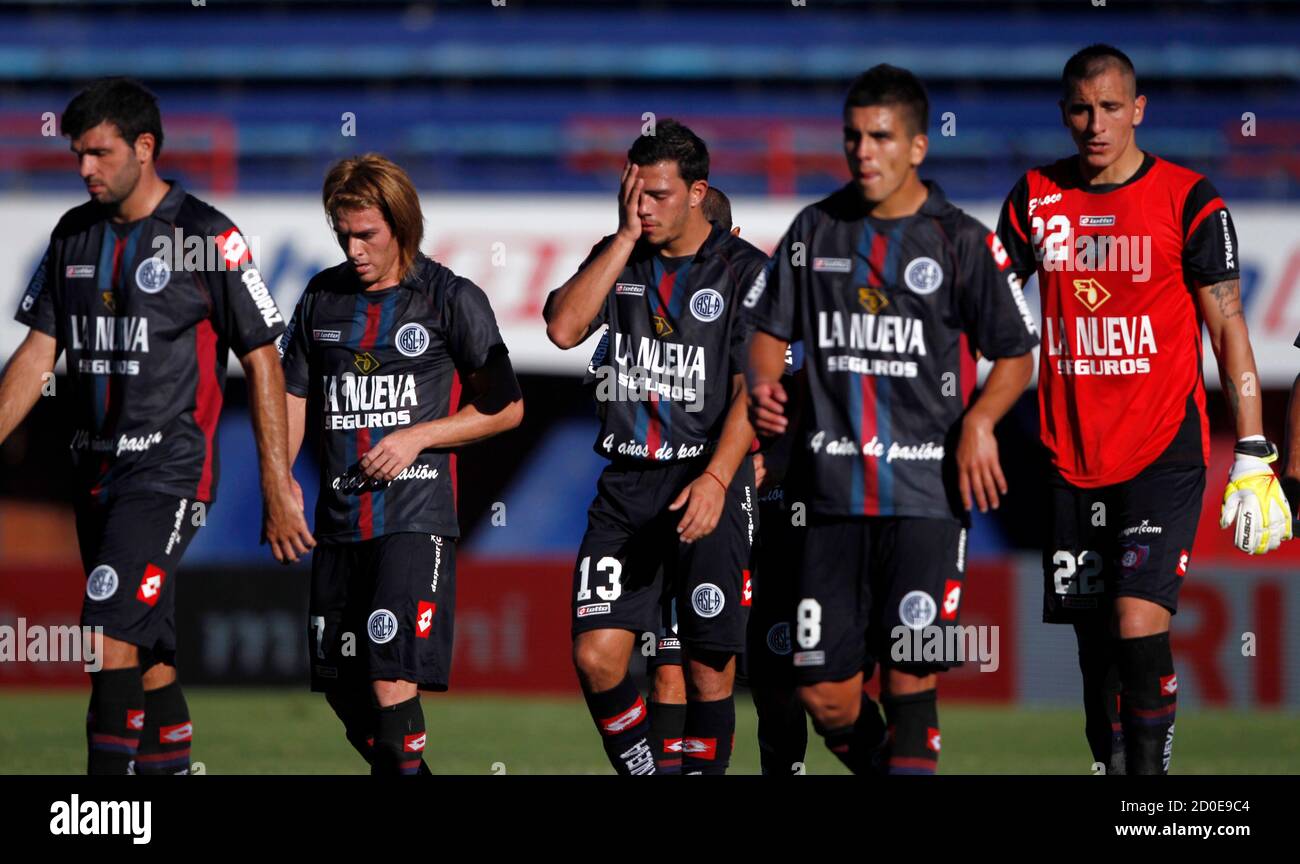 San Lorenzo De Almagro S Players L R Emmanuel Gigliotti Julio Buffarini Fernando Meza Enzo Kalinski And Pablo Migliore Leave The Field After Losing To Velez Sarsfield In Their Argentine First Division Soccer Match