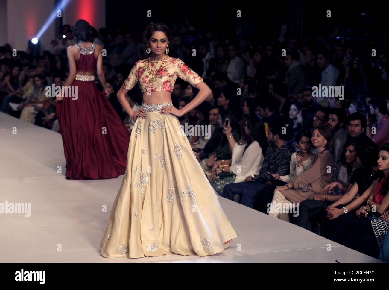 Models present creations by Pakistani designer Zara Shahjahan during  Pakistan Fashion Design Council (PFDC) Fashion Week in Lahore April 19,  2015. REUTERS/Mohsin Raza Stock Photo - Alamy