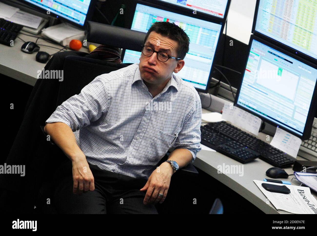 Trader desk frankfurt stock exchange hi-res stock photography and images -  Alamy
