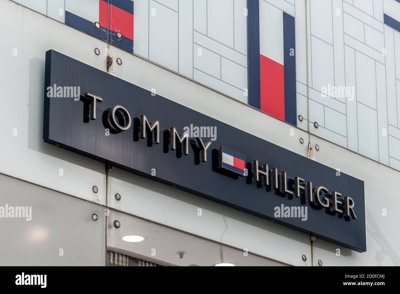 Tommy Hilfiger store on Fifth Avenue, New York City, USA Stock Photo - Alamy