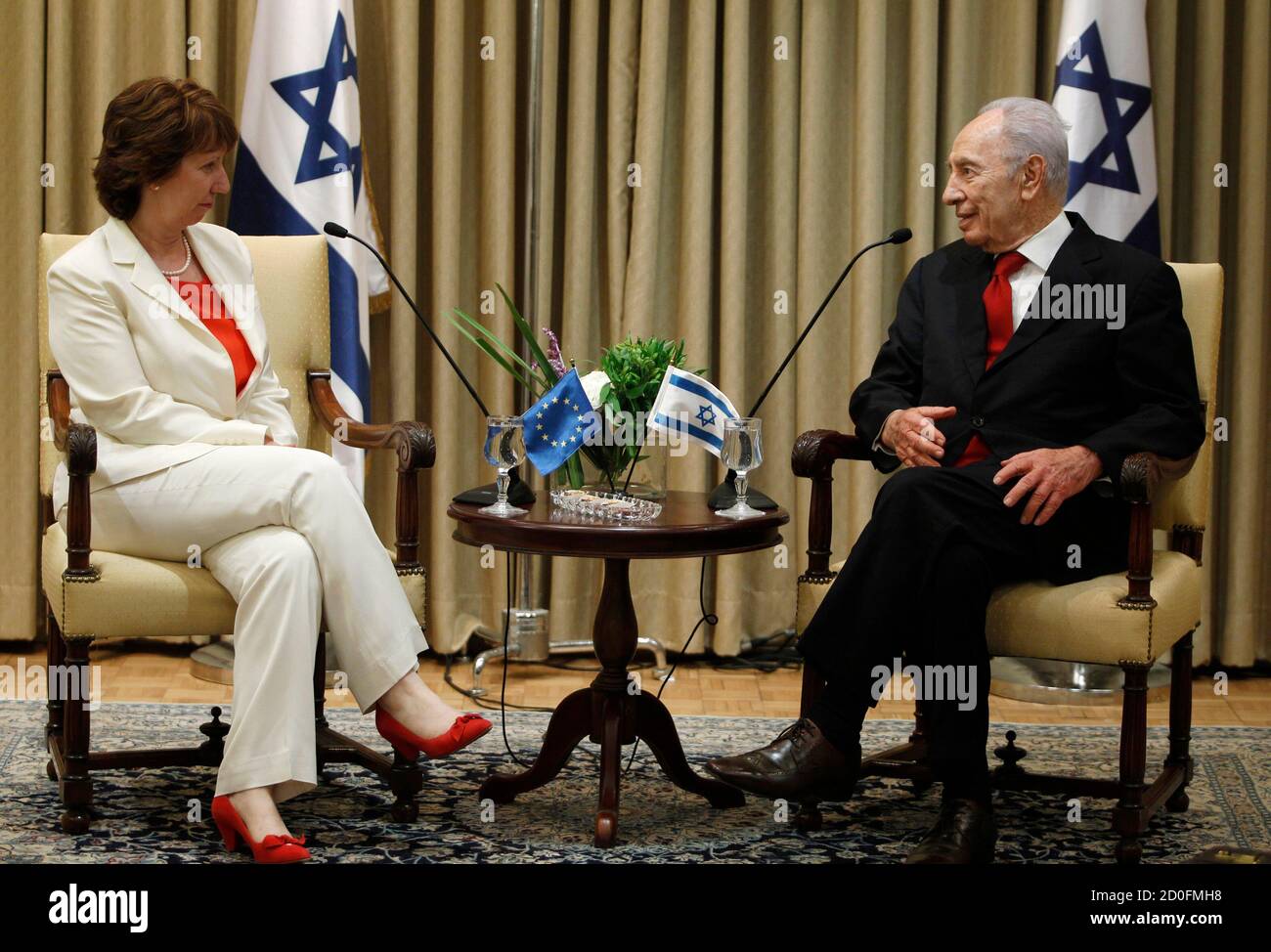 Israel's President Shimon Peres (R) meets European Union Foreign Policy Chief Catherine Ashton in Jerusalem August 28, 2011. REUTERS/Baz Ratner  (JERUSALEM - Tags: POLITICS) Stock Photo