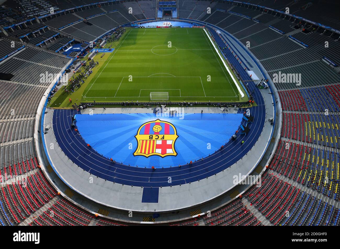 Football - FC Barcelona v Juventus - UEFA Champions League Final -  Olympiastadion, Berlin, Germany - 6/6/15 General view of the stadium before  match Reuters / Pawel Kopczynski Stock Photo - Alamy