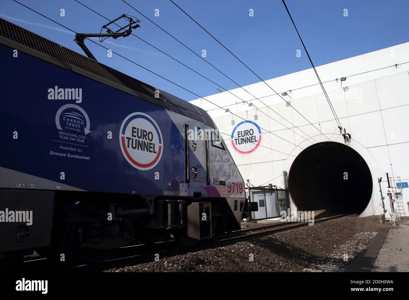 Freight Shuttle Train 1994 channel tunnel hi-res stock photography and images - Alamy