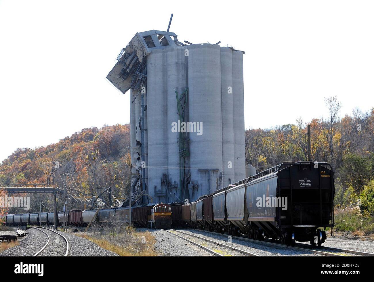 Grain elevator explosion hires stock photography and images Alamy