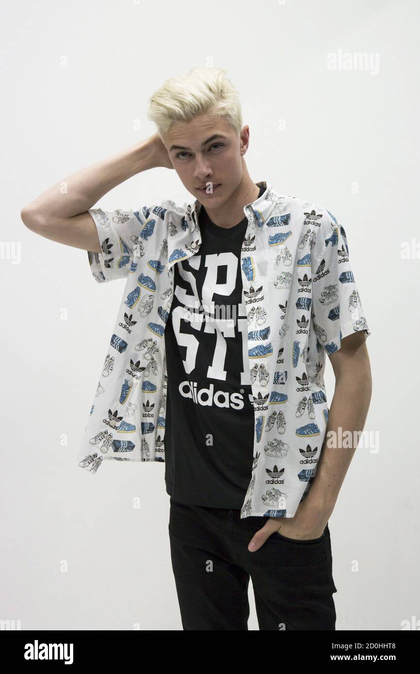 U.S. 16-year-old teen model Lucky Blue Smith poses during a promotional  event of a sportswear brand in Hong Kong April 1, 2015. REUTERS/Tyrone Siu  Stock Photo - Alamy
