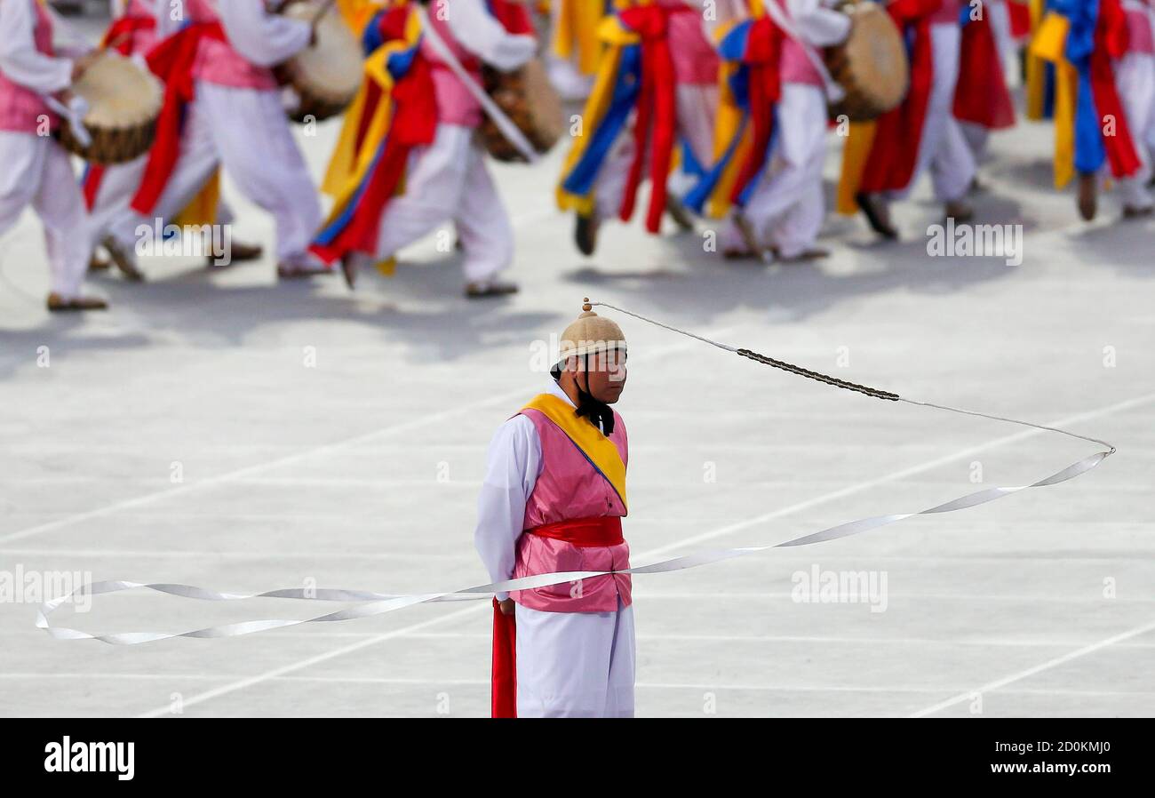 Pungmul Play A Korean Folk Music Tradition Is Performed During The Opening Ceremony Of The 17th Asian Games In Incheon September 19 2014 Reuters Olivia Harris South Korea Tags Sport Entertainment Stock