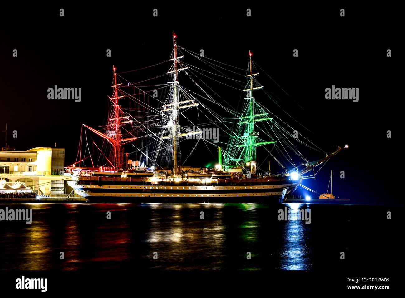 Amerigo Vespucci nel porto di Trieste Stock Photo - Alamy