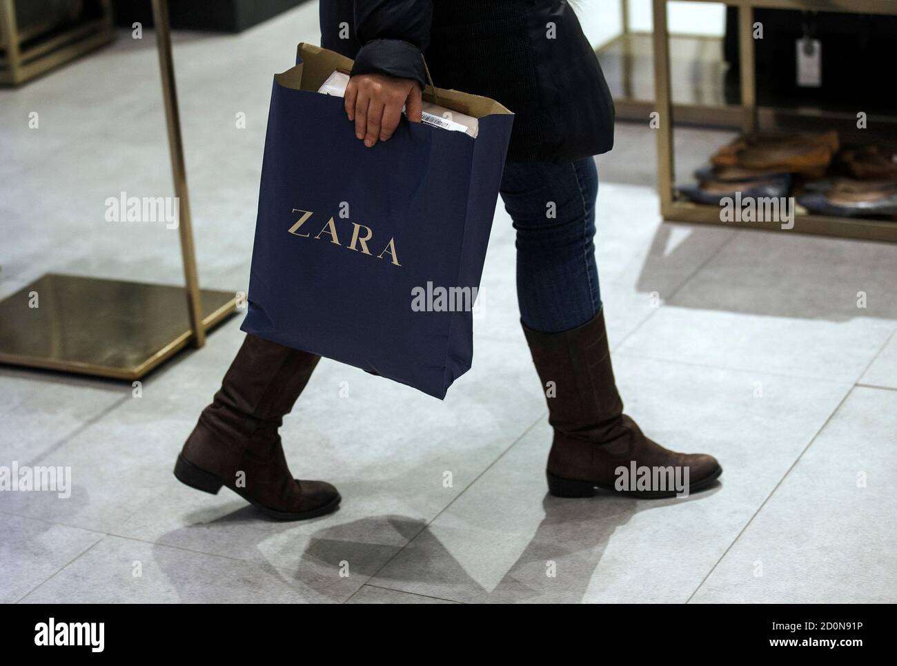 Zara fashion bag hi-res stock photography and images - Alamy