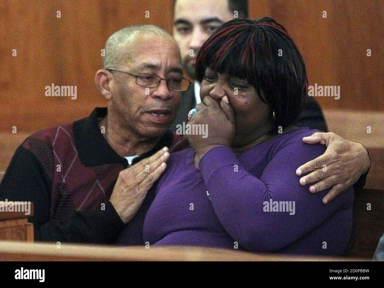 Odin Lloyd's mother, Ursula Ward breaks down in court where former New  England Patriots player Aaron Hernandez appeared at the Fall River Justice  Center in Fall River, Massachusetts December 23, 2013. The