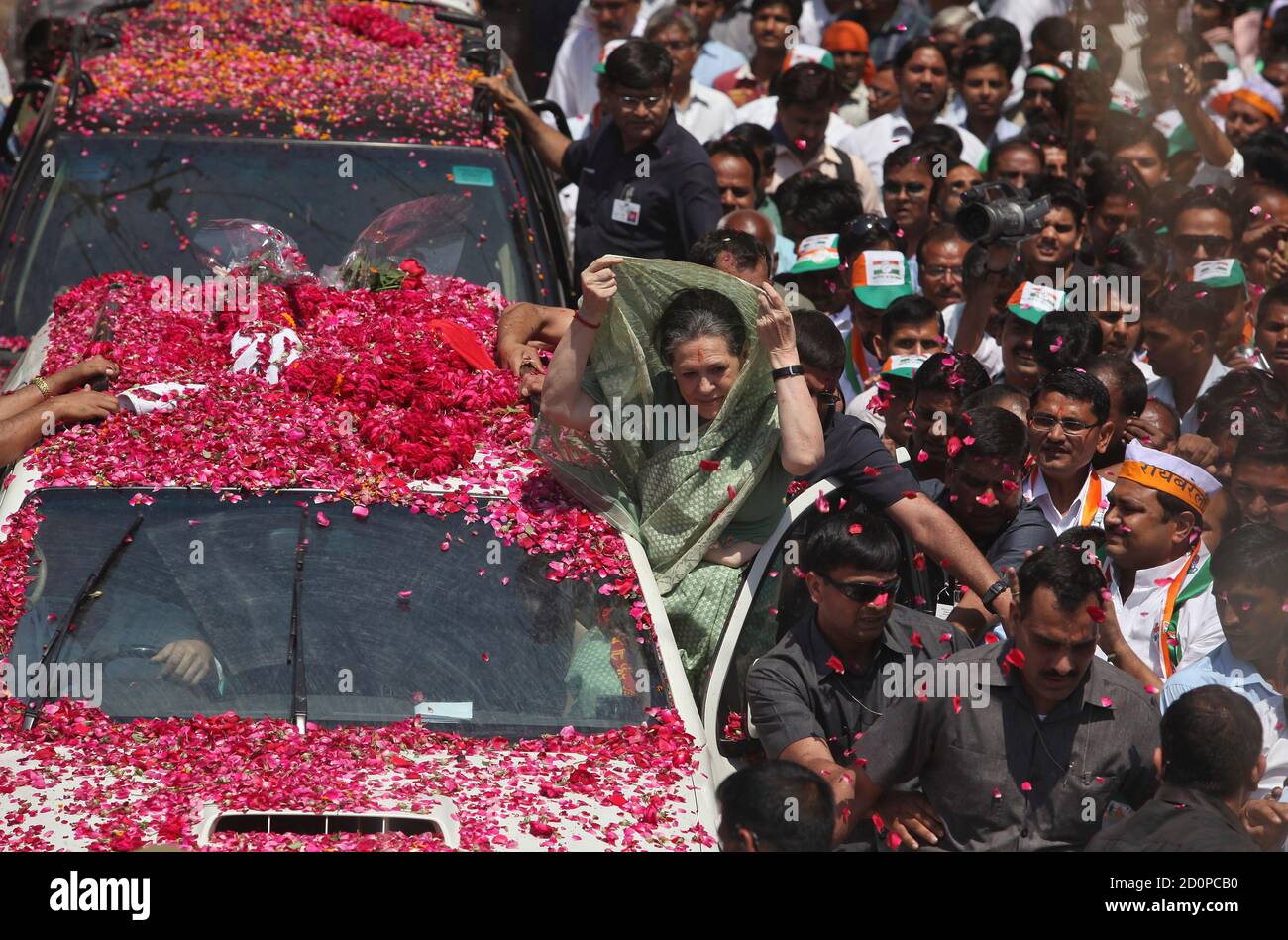 Election crowd india hi-res stock photography and images - Alamy