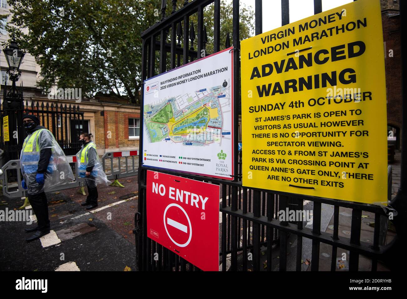 Signage on the route of the 40th London Marathon which will take place on a closed-loop circuit around St James's Park in central London. Athletes in the men's, women's and wheelchair elite races will compete on an enclosed looped course in St James's Park in a biosecure bubble. Stock Photo