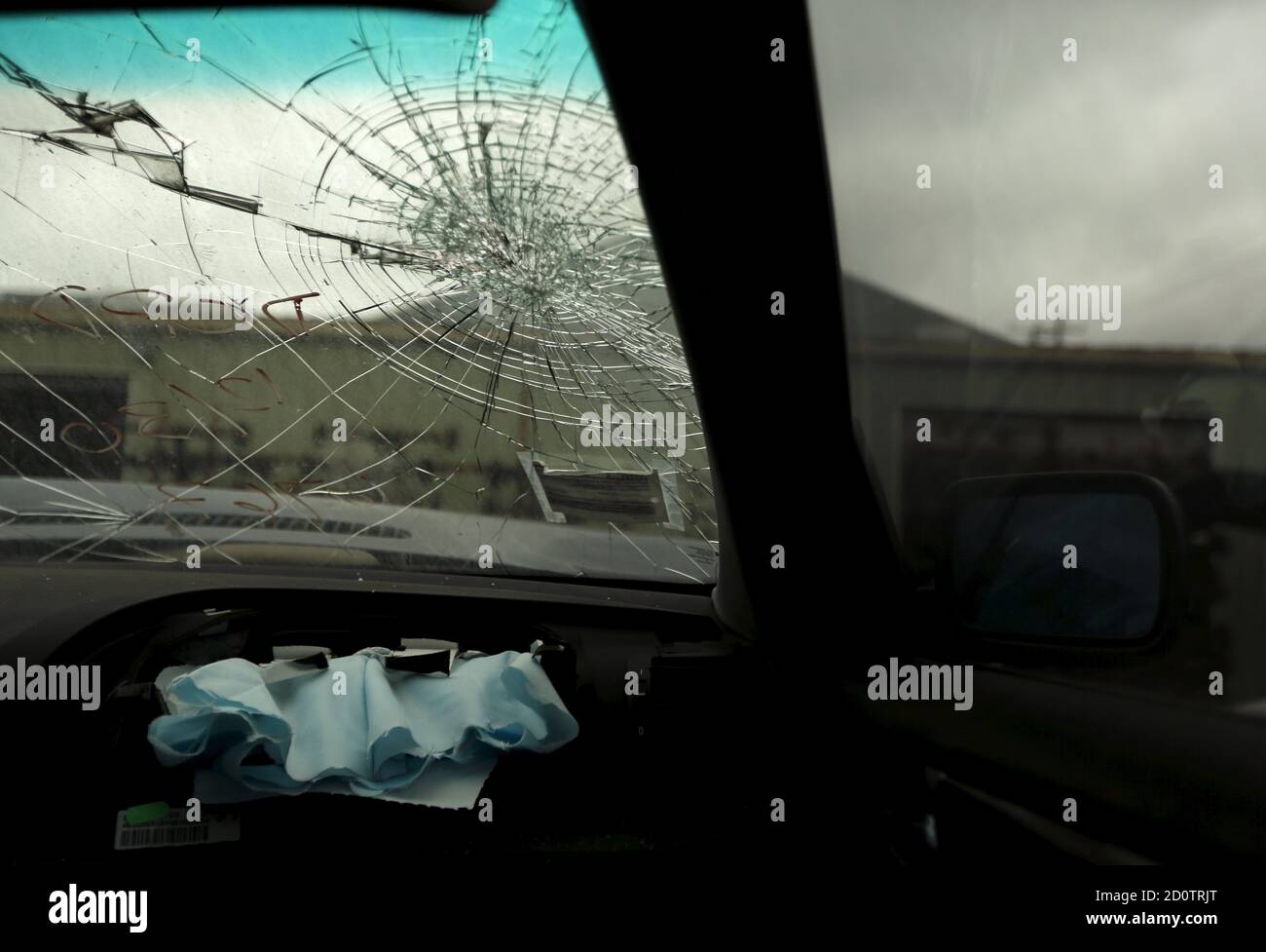 Bmw 2000 ca hires stock photography and images Alamy