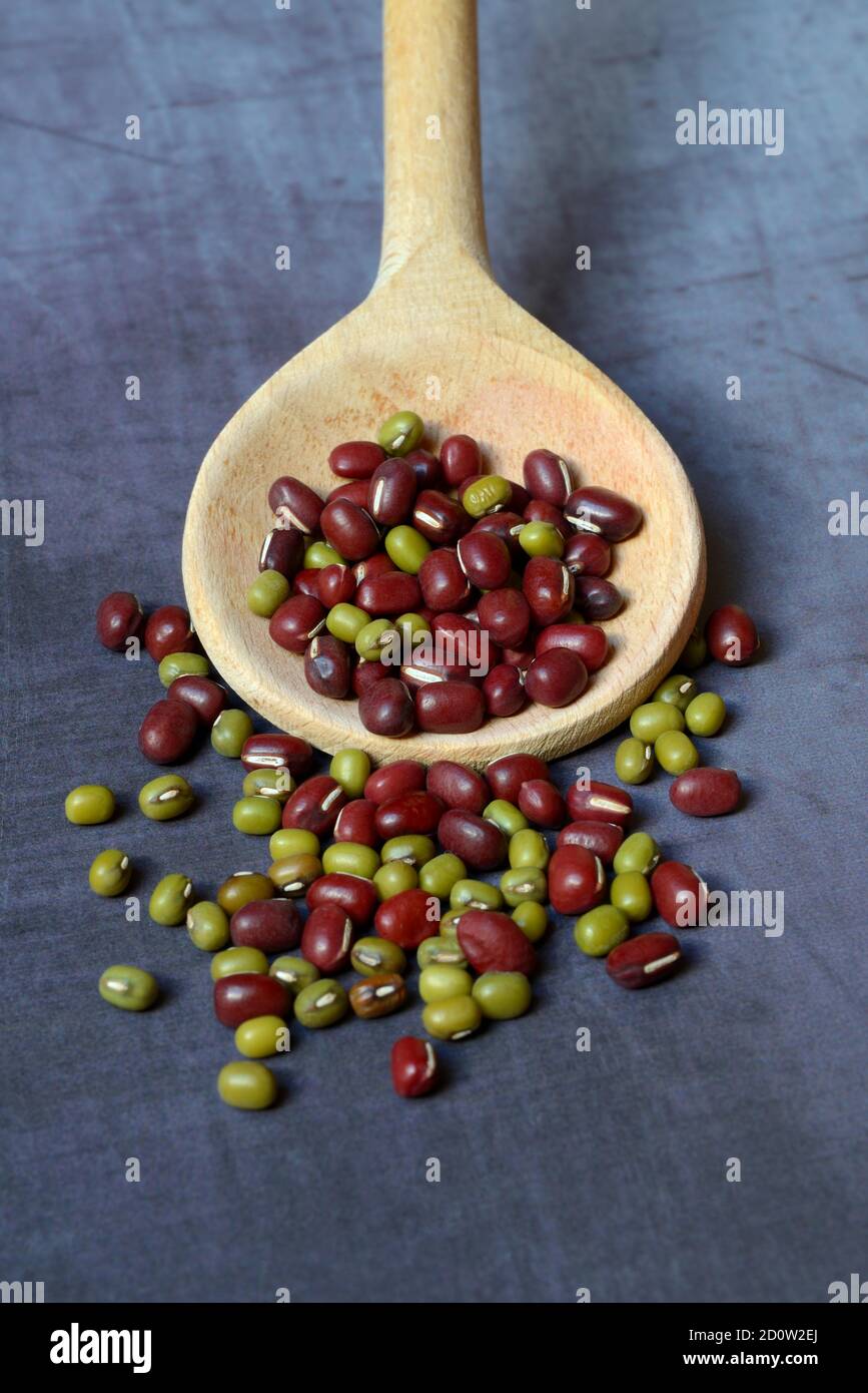 Colorful green beans hi-res stock photography and images - Alamy