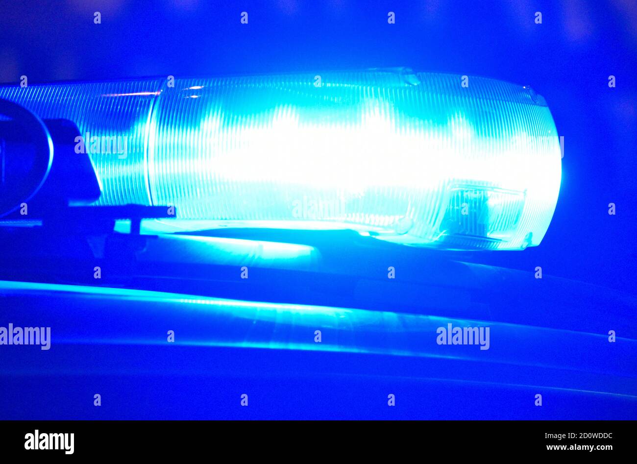 Police blue light images hires stock photography and images Alamy