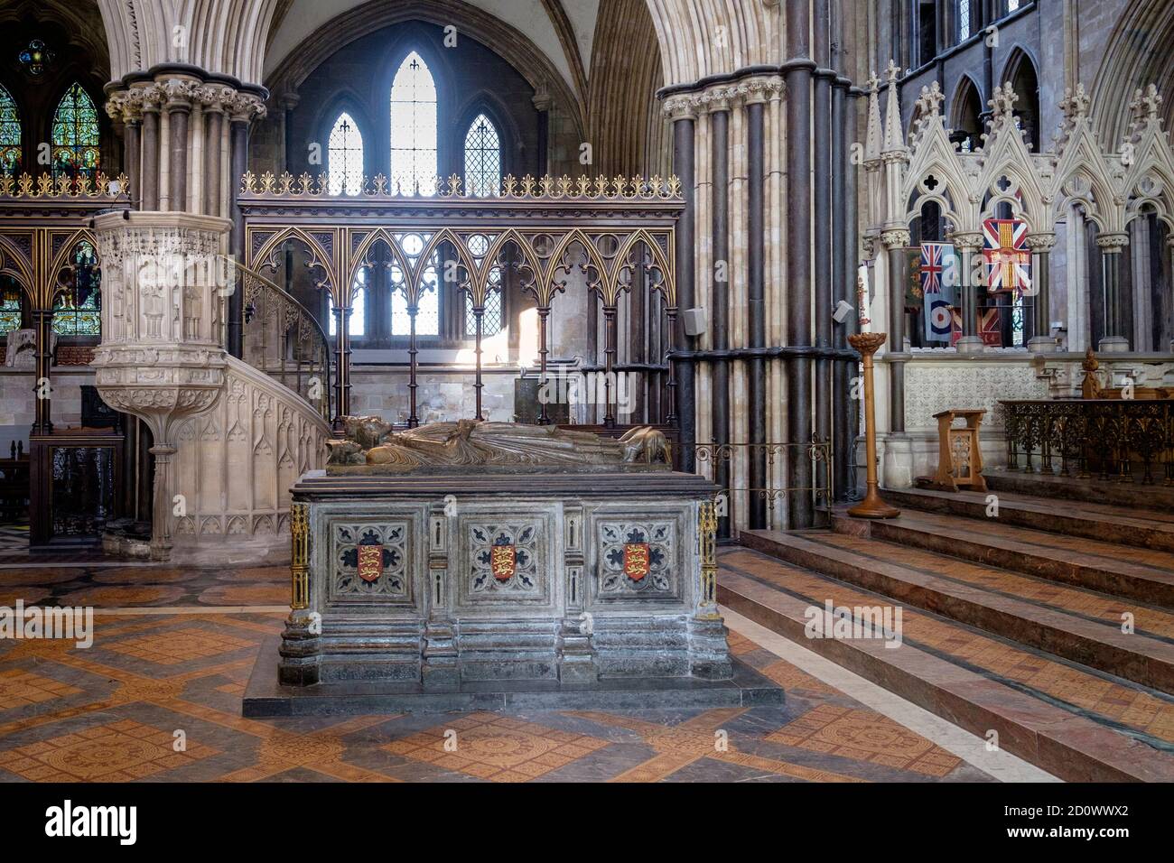 Tomb of King John Worcester Cathedral the earliest royal effigy in England Stock Photo