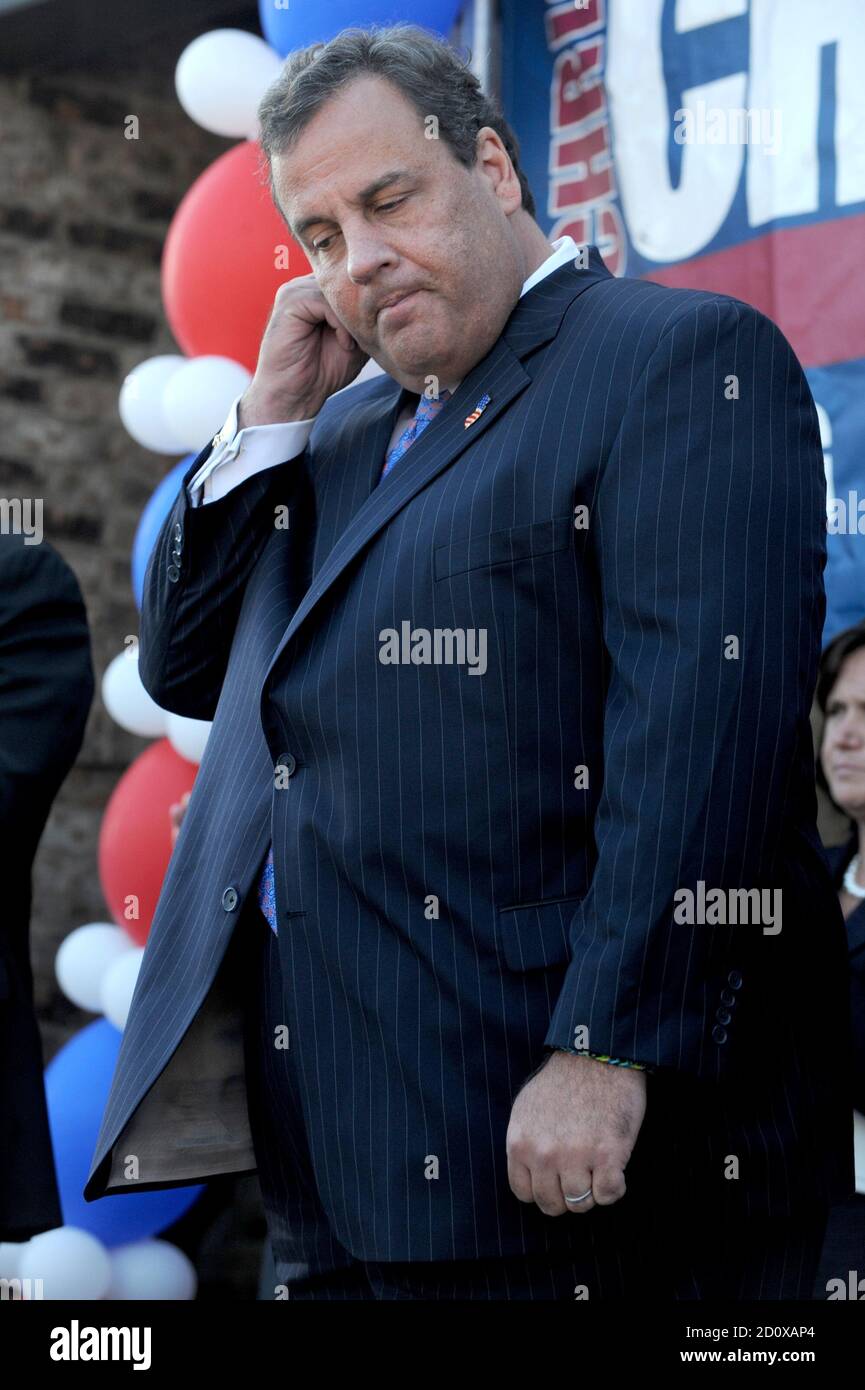 NEW JERSEY - OCTOBER 14: Gov. Chris Christie makes a campaign announcement, at the Super FoodTown in Port Monmouth New Jersey on October 14, 2013 People: Chris Christie Credit: Storms Media Group/Alamy Live News Stock Photo