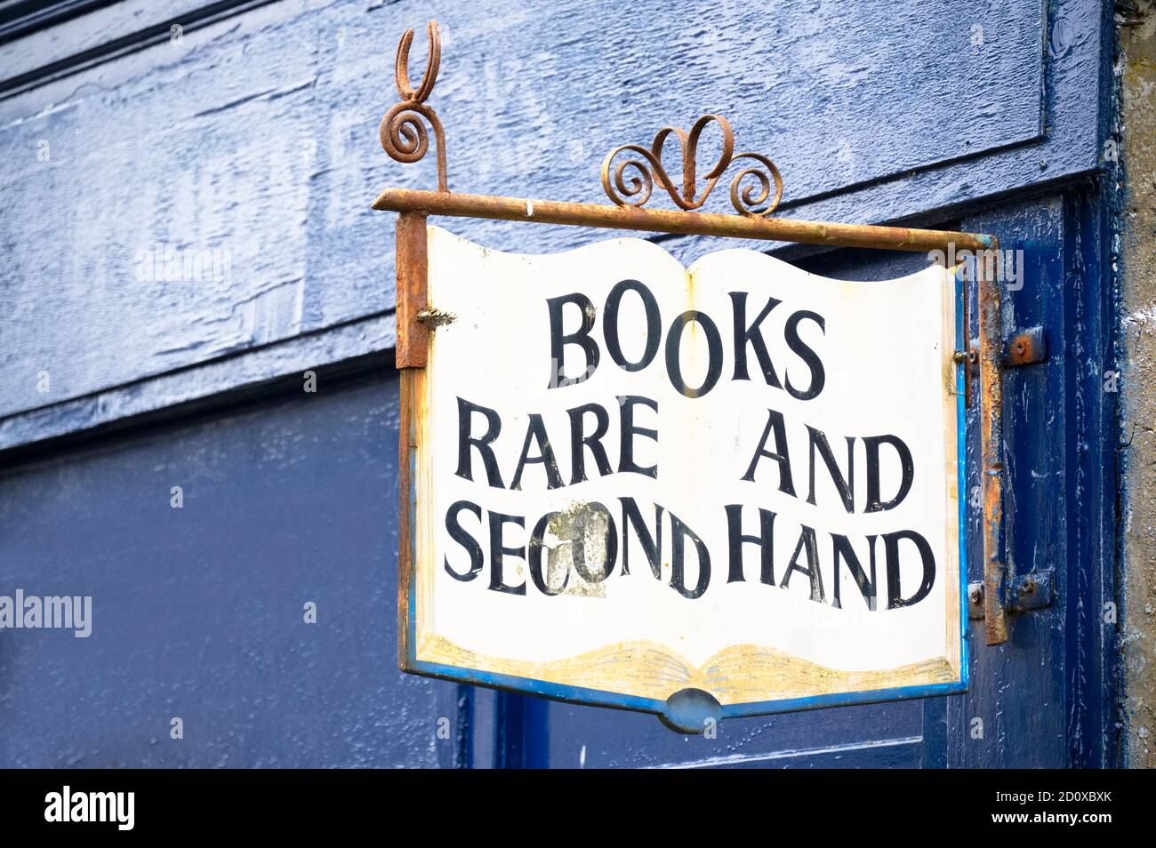 Book shop with rare and second hand books Stock Photo Alamy