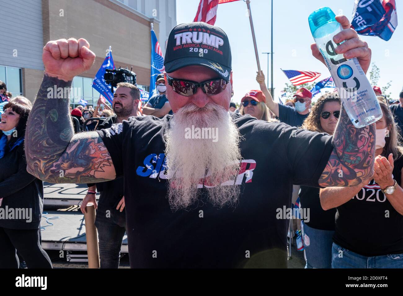 Trump supporters gather for a pro-Republican and pro-Law and Order rally on Staten Island, New York on October 3, 2020. The rally comes a day after President Trump was hospitalized for COVID-19. (Photo by Gabriele Holtermann/Sipa USA) Credit: Sipa USA/Alamy Live News Stock Photo