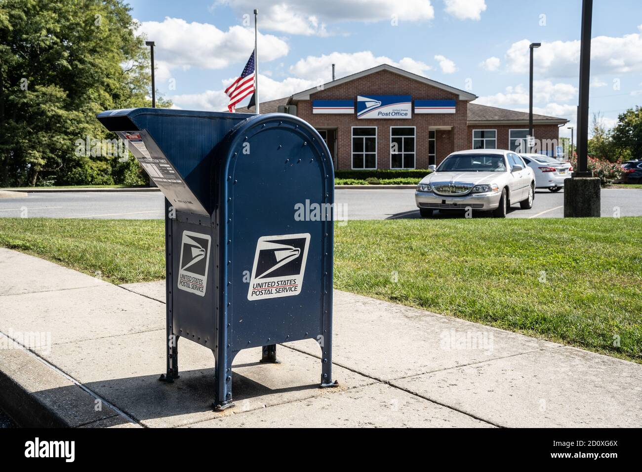 Wernersville, Pennsylvania, USA, October 2, 2020: Mailbox sits infront of Wernersville, United States Post Office Stock Photo