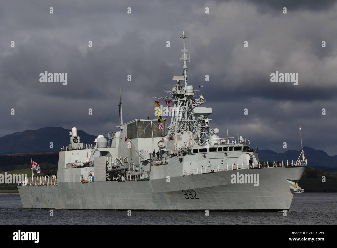 HMCS Ville de Quebec (FFH 332), a Halifaxclass (or Cityclass) multirole frigate operated by