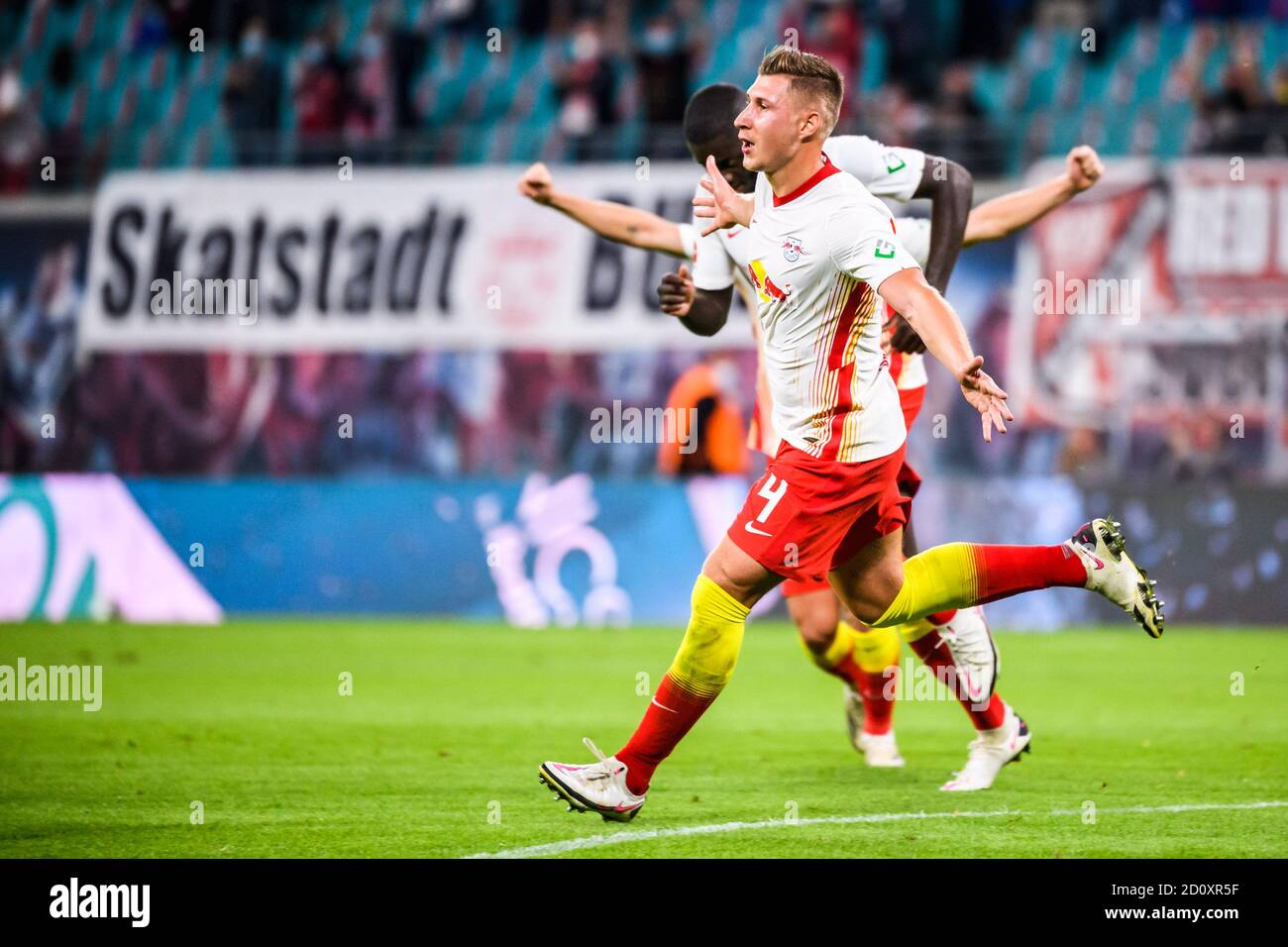 Fc schalke 04 rb leipzig hi-res stock photography and images - Alamy