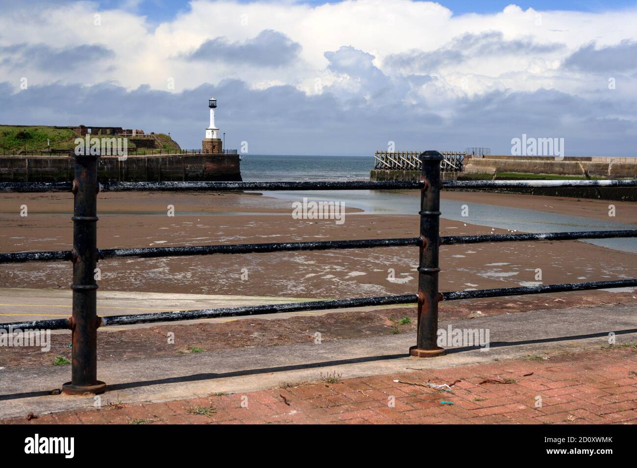 Maryport lighthouse hi-res stock photography and images - Alamy