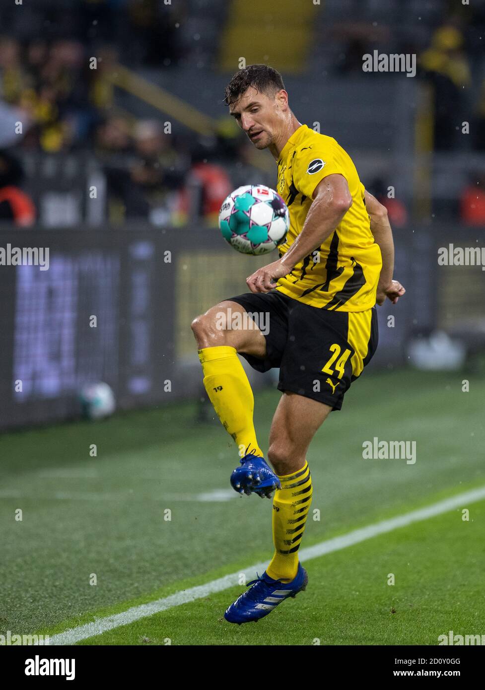 Thomas Meunier (BVB) Borussia Dortmund - SC Freiburg 03.10.2020, Fussball, 1. Bundesliga, Saison 2020/21  Foto: Moritz Müller Only for Editorial use Stock Photo