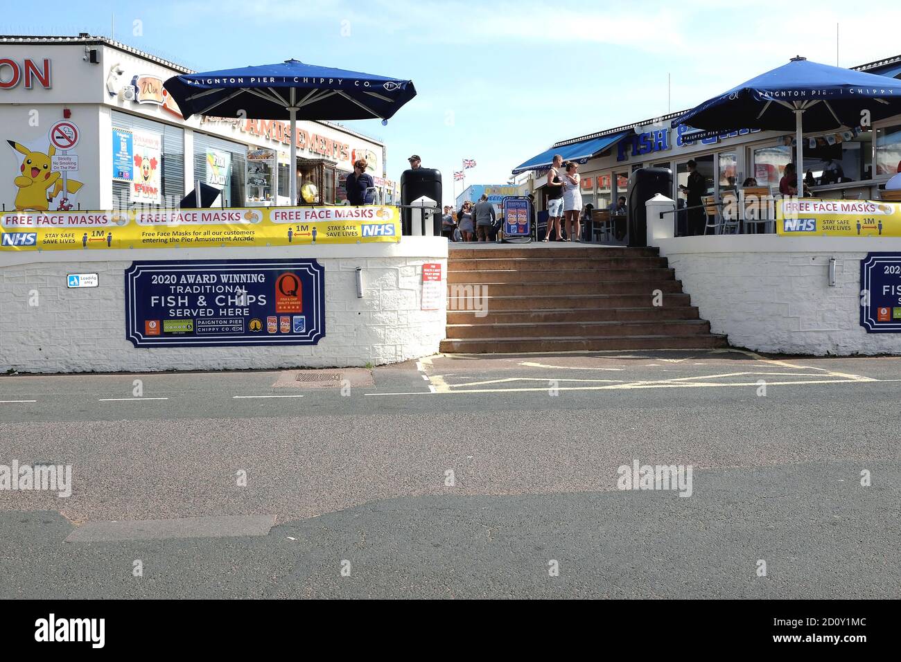 Paignton, Devon, UK. September 18, 2020. Holidaymakers enjoying the shops and amusements of the pier during covid-19 at Paignton in Devon, UK. Stock Photo