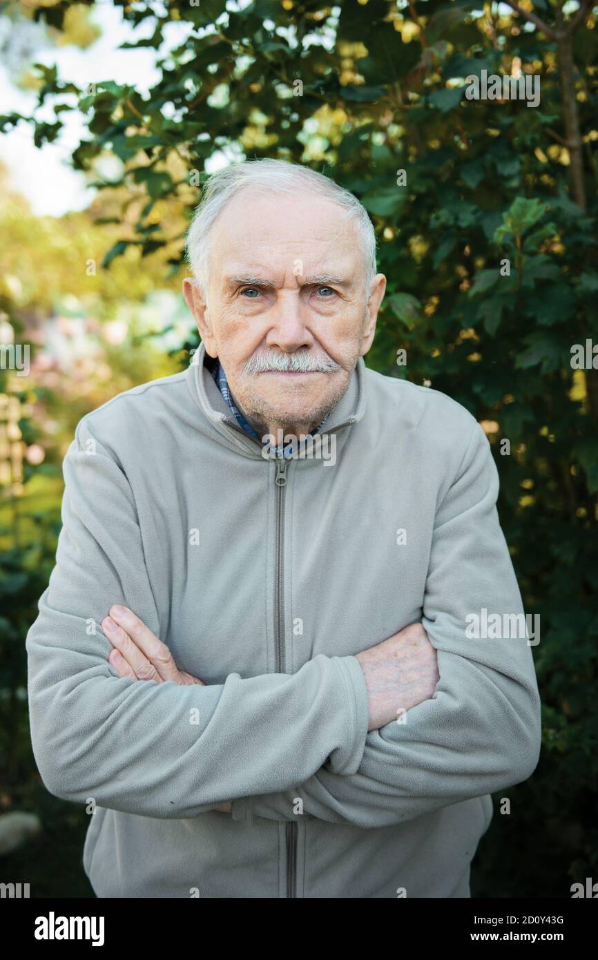 Beautiful old man hi-res stock photography and images - Alamy