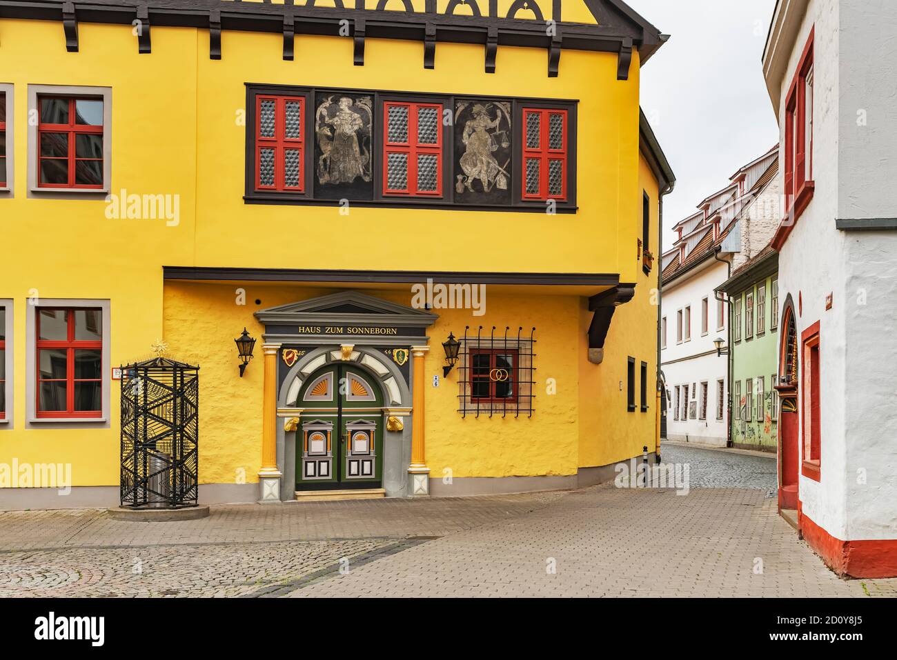 The House Zum Sonneborn was built in 1546. It is located at Grosse