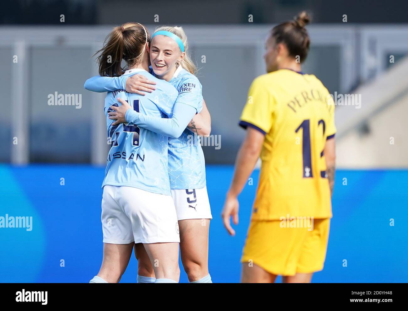 Manchester City's Chloe Kelly (centre) celebrates scoring her side's first goal of the game during the Barclays FA Women's Super League match at The Academy Stadium, Manchester. Stock Photo