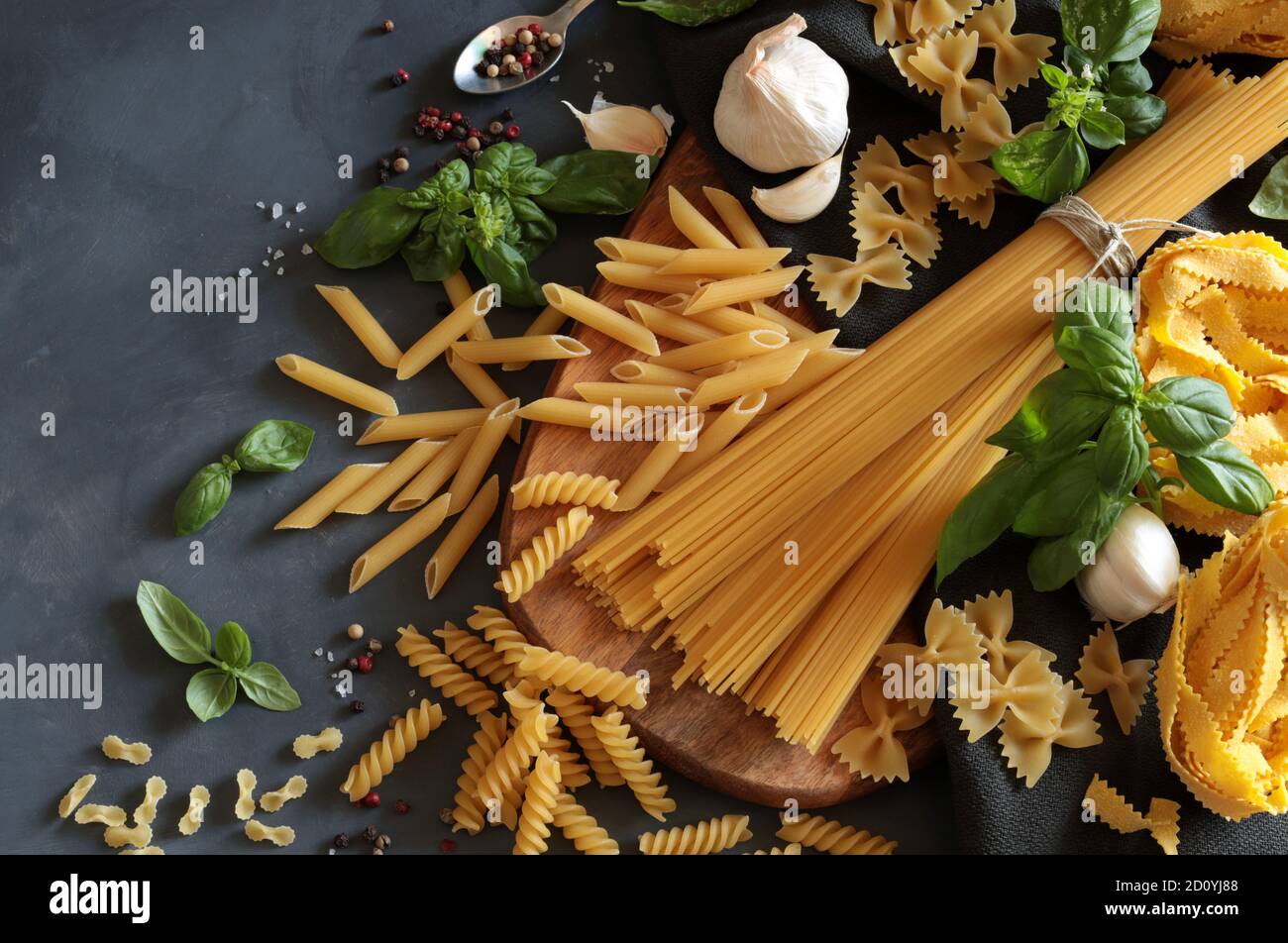 Various types of italian pasta. Top view Stock Photo - Alamy