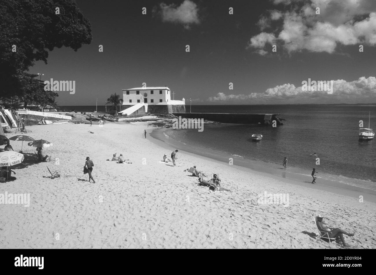 Porto da Barra Beach at Salvador de Bahia next to the castle Monte Serrat Stock Photo