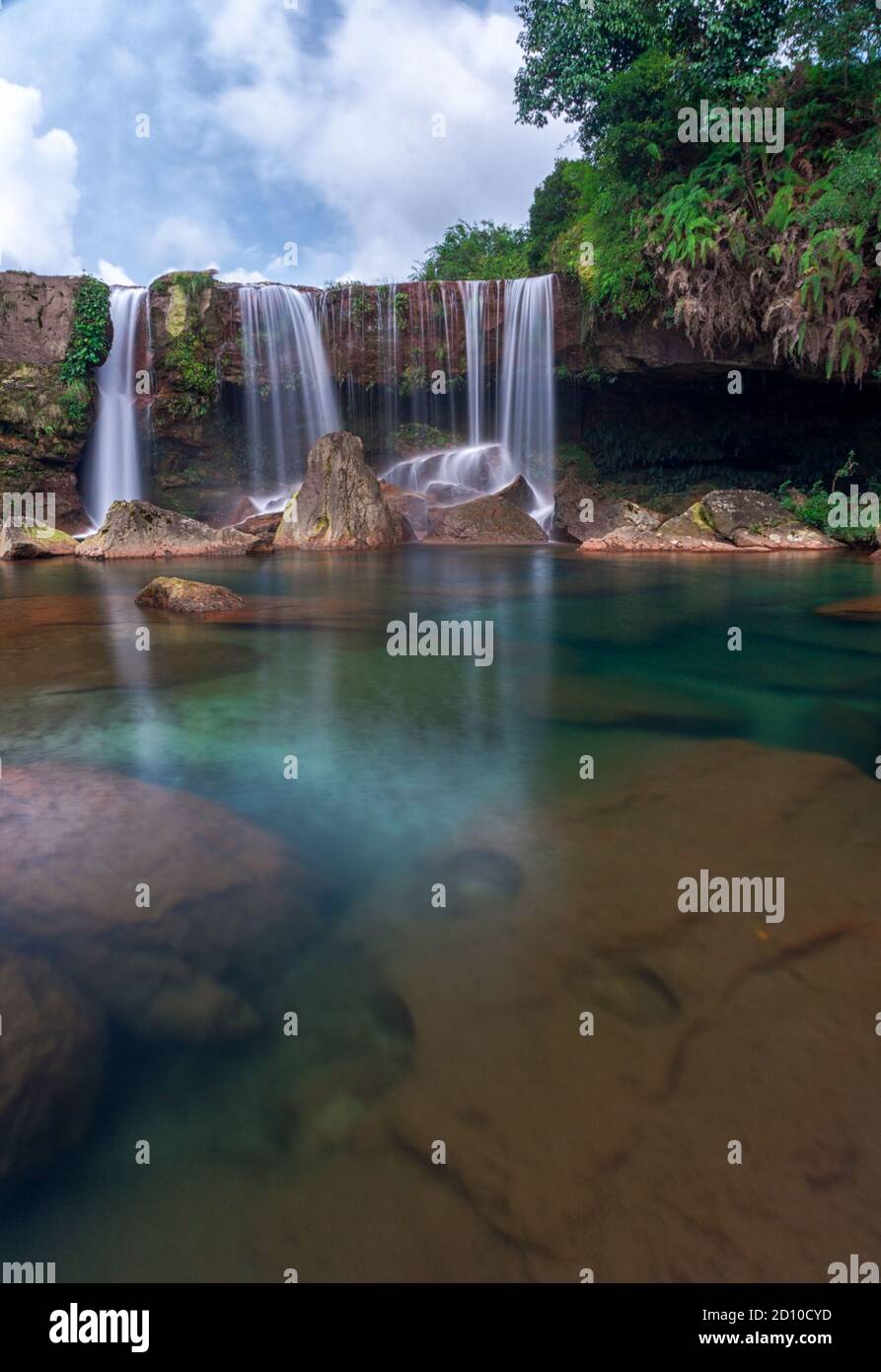 Indian waterfalls hi-res stock photography and images - Alamy