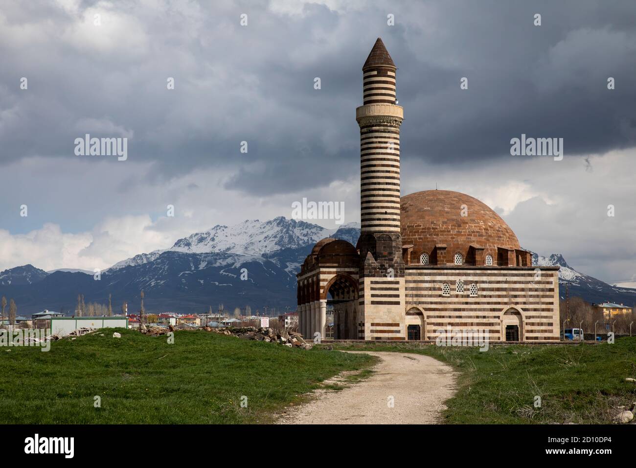 Historic Mosque and mountain views, Van Turkey Stock Photo