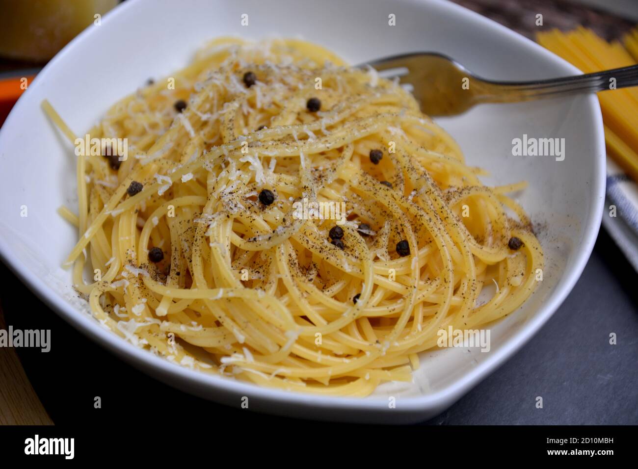 pasta spaghetti cheese and pepper traditional classic italian food