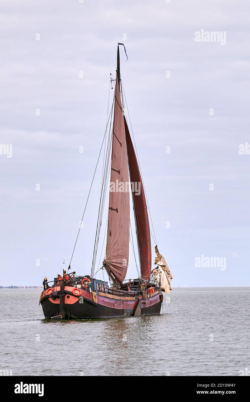 Flat bottom ship regatta hires stock photography and images Alamy