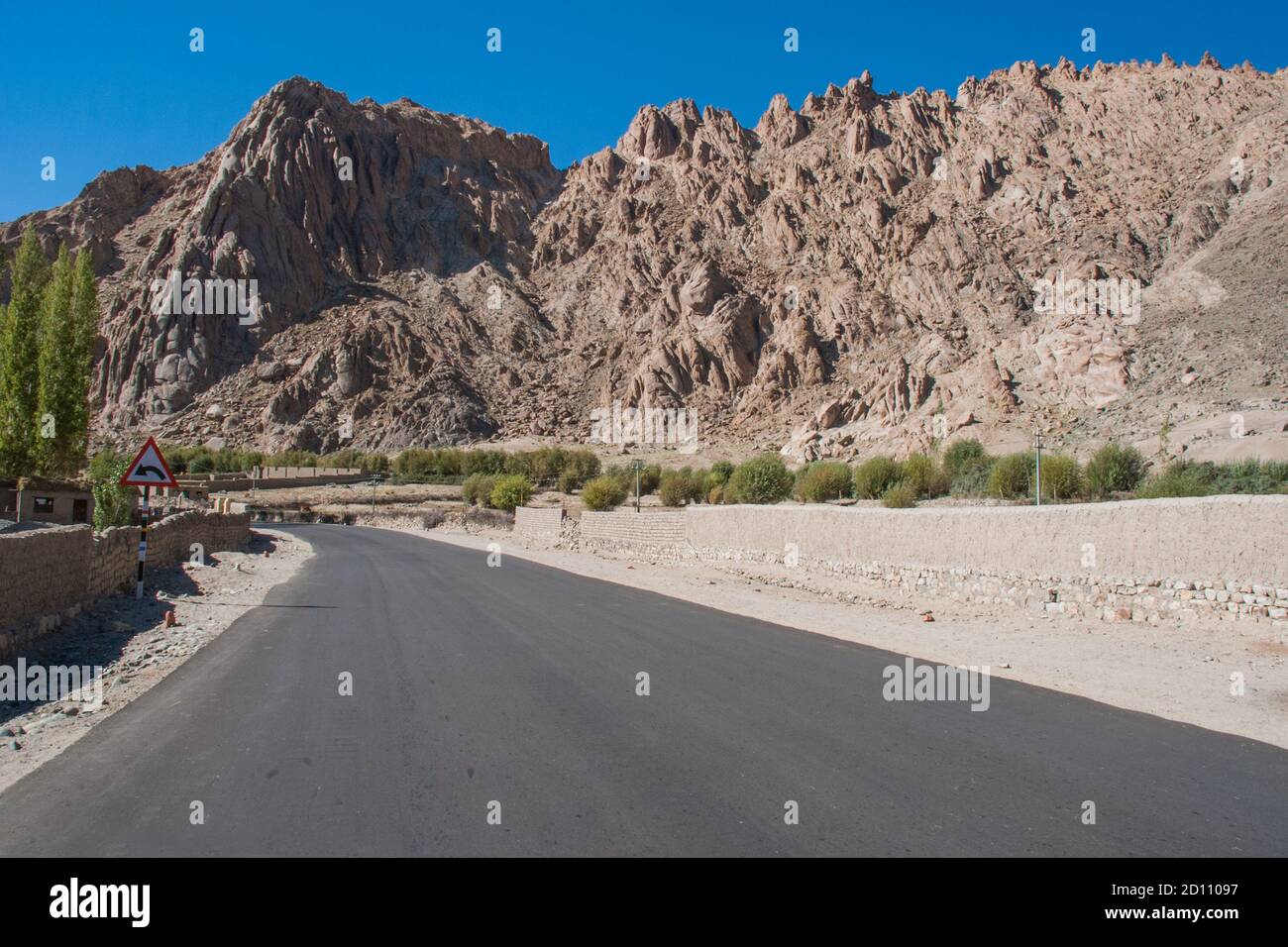 way to nimo village at ladakh j&k india Stock Photo - Alamy