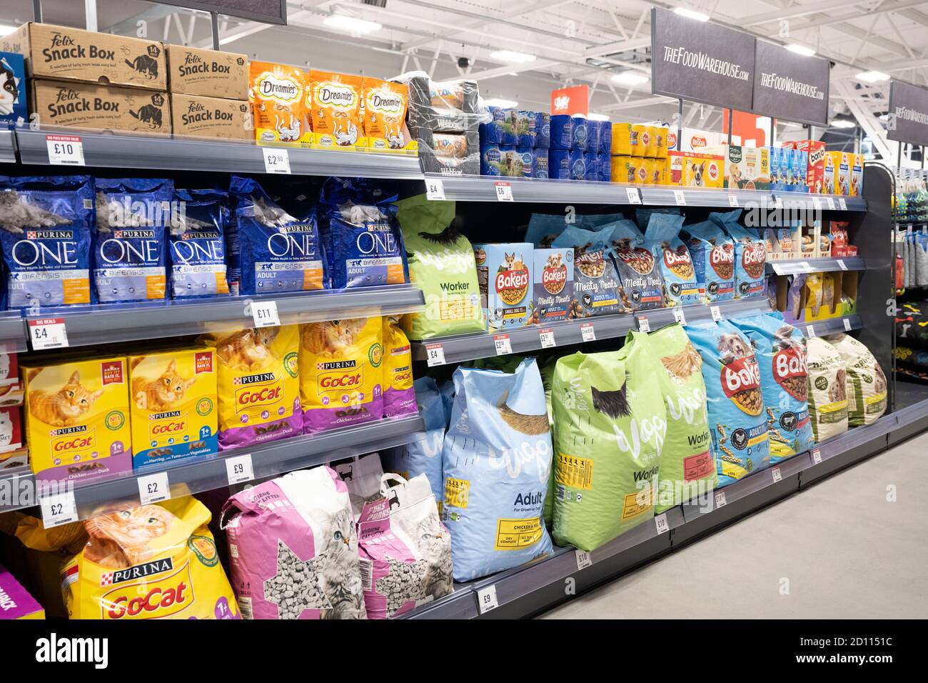 Pet food supermarket uk hires stock photography and images Alamy