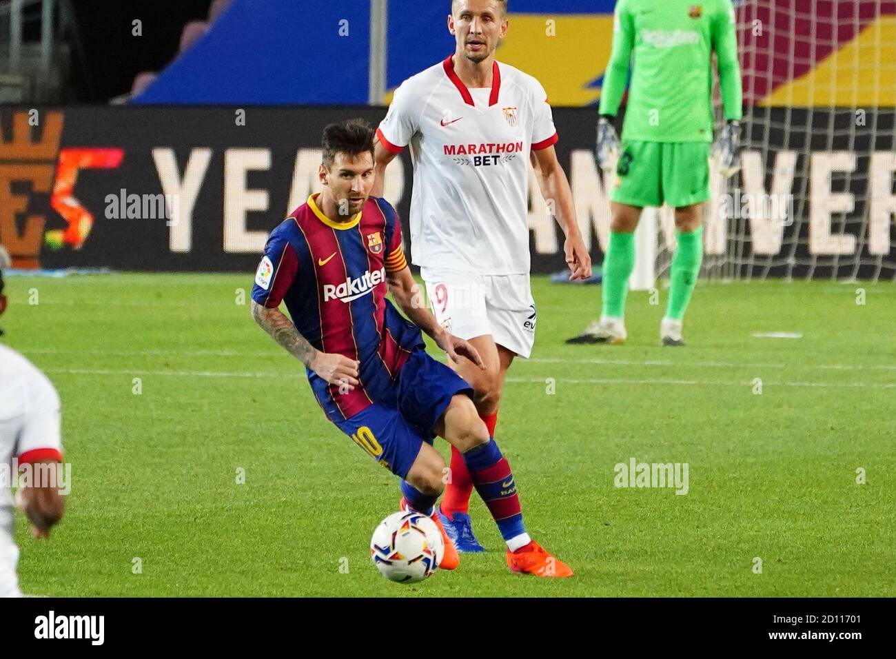 Camp Nou, Barcelona, Catalonia, Spain. 4th Oct, 2020. La Liga Football, Barcelona versus Sevilla; Leo Messi cuts inside as Barcelona build an attack Credit: Action Plus Sports/Alamy Live News Stock Photo