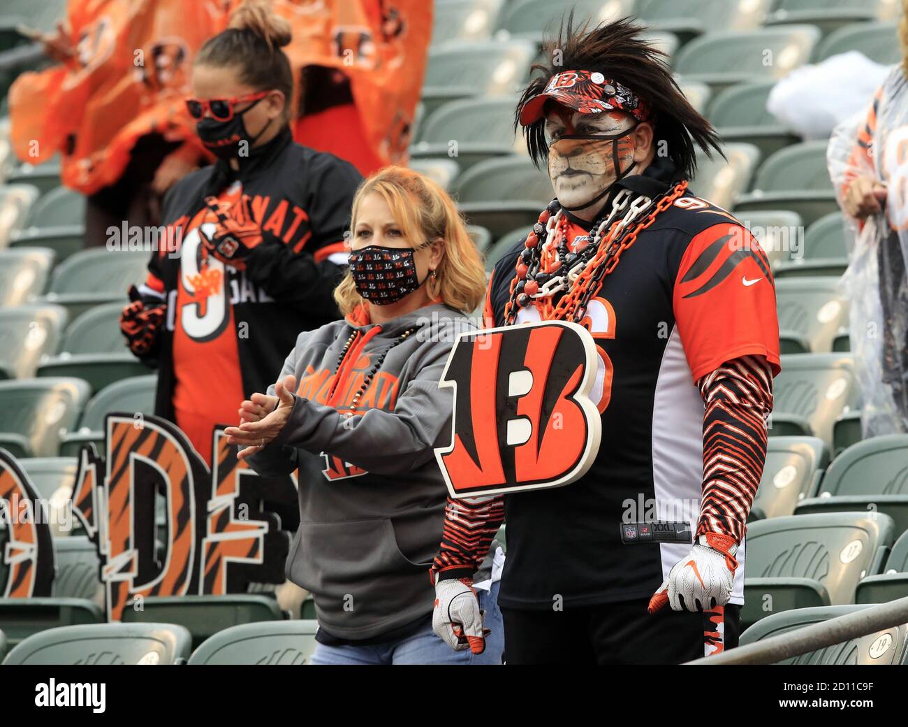 Bengals fans hi-res stock photography and images - Alamy