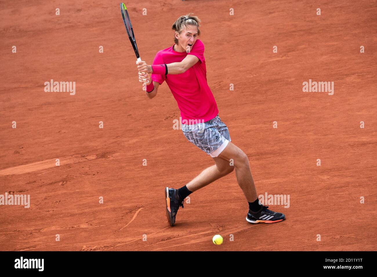 Paris, France. 4th Oct, 2020. Sebastian Korda competes during the men's singles 4th round match between Rafael Nadal of Spain and Sebastian Korda of the United States at the French Open tennis tournament 2020 at Roland Garros in Paris, France, Oct. 4, 2020. Credit: Aurelien Morissard/Xinhua/Alamy Live News Stock Photo