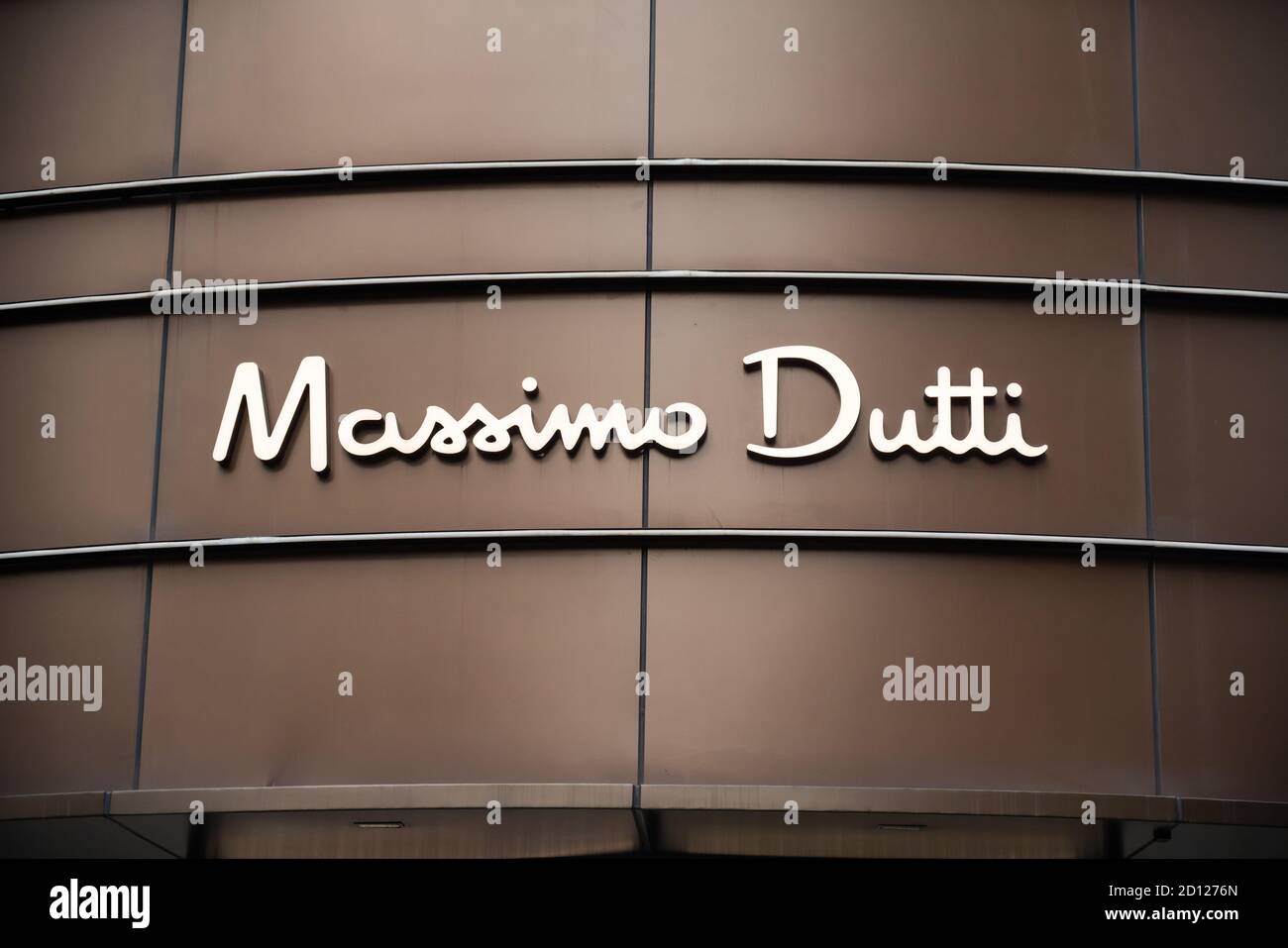 Massimo Dutti logo seen in Shenzhen Stock Photo - Alamy