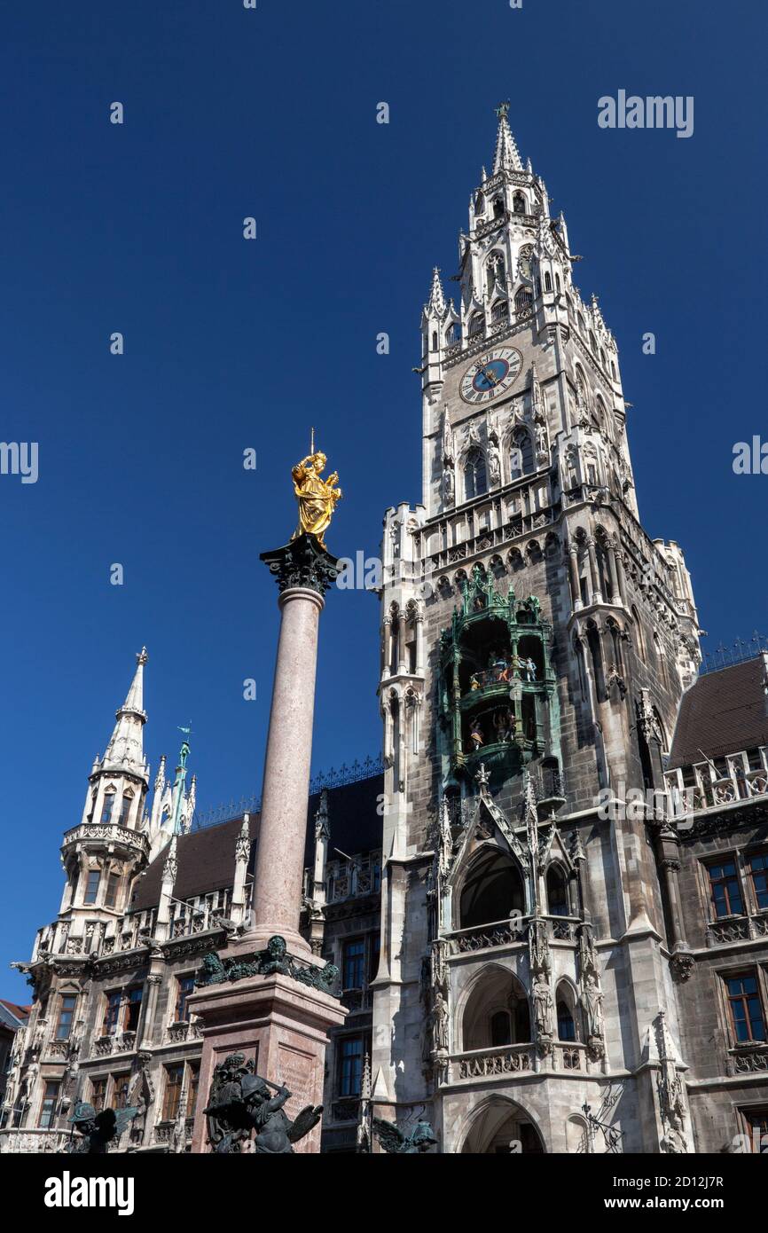 geography / travel, Germany, Bavaria, Munich, Marian column in front of new city hall on the Marienpla, Additional-Rights-Clearance-Info-Not-Available Stock Photo