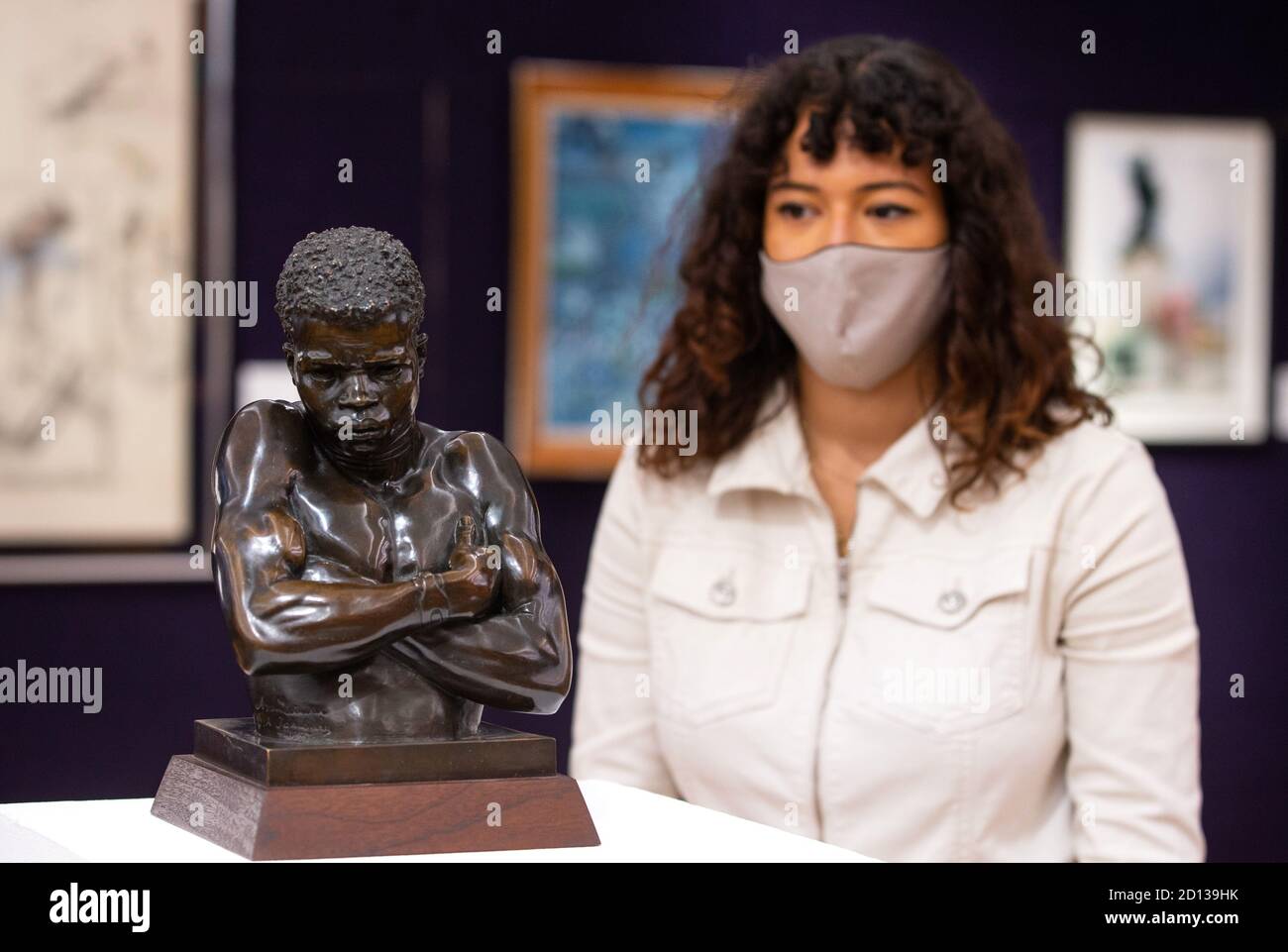 London, UK. 5th Oct, 2020. 'Shangaan' by Anton Van Wouw, estimate £25,000- 30,000. Press Preview of Modern and Contemporary African Art sale at Bonhams Auction House. The auction is on October 8th. Credit: Mark Thomas/Alamy Live News Stock Photo