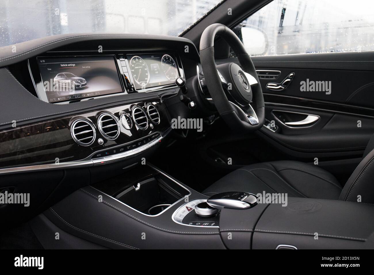 2016 Mercedes-Benz S-Class S 63 AMG at Rockingham Motor Speedway,  Northamptonshire, 31st March 2016 Stock Photo - Alamy