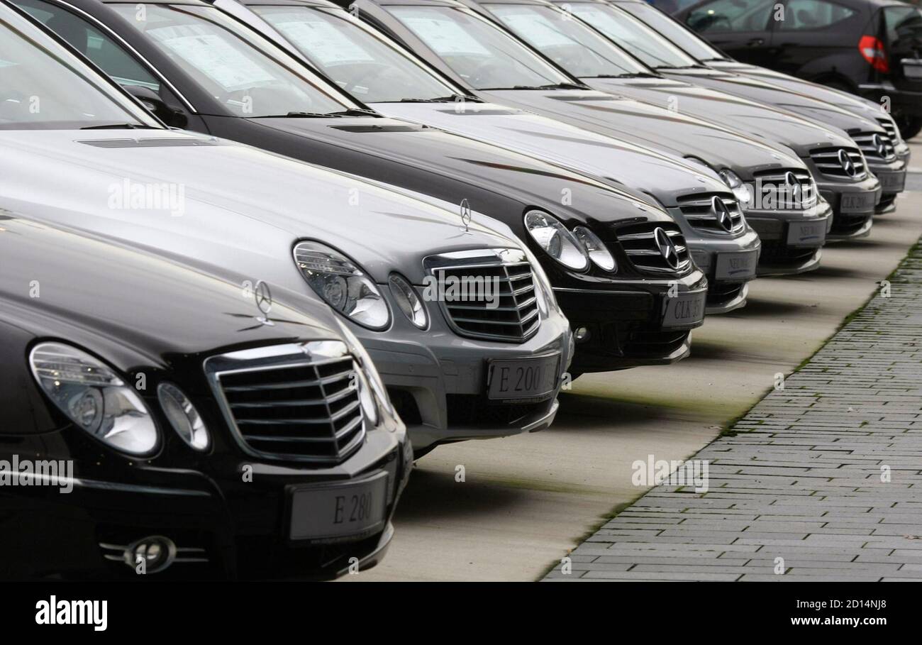 Headquarters Mercedes Benz Stuttgart High Resolution Stock Photography And Images Alamy