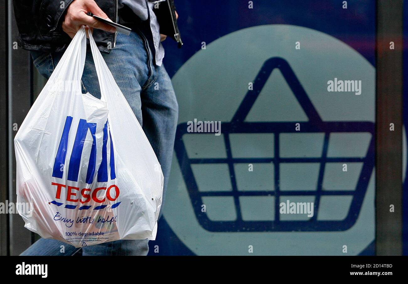Tesco Carrier Bag High Resolution Stock Photography and Images - Alamy